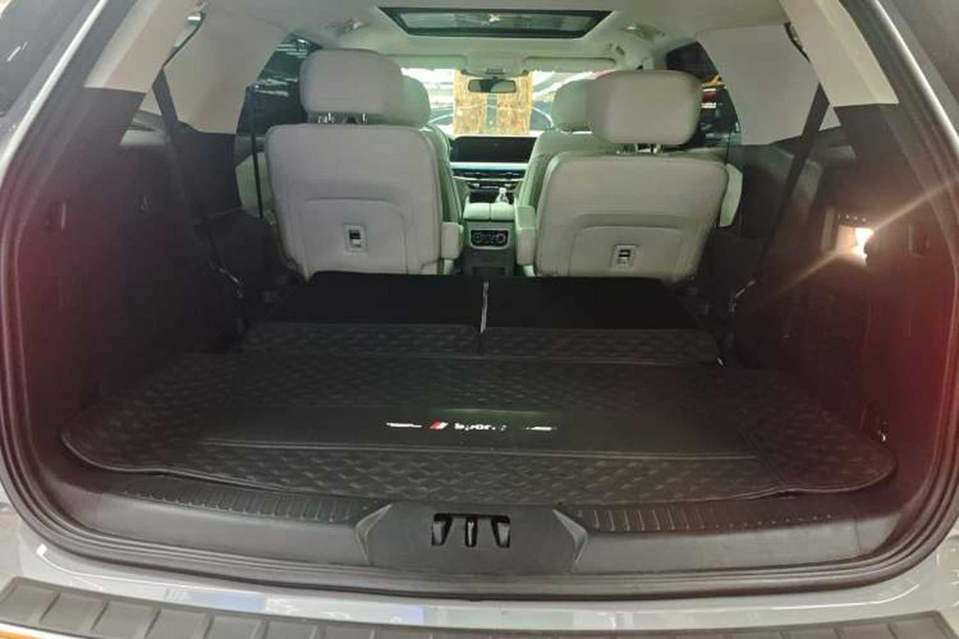 Used Ford Explorer 2023 EcoBoost 285 Four-Wheel Drive Red Gold Edition 6 Seats Trunk