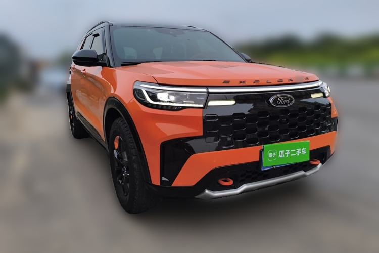 Used Ford Explorer 2023 EcoBoost 285 Kunlun Peak Edition 6-Seater Front Right 45 Deg