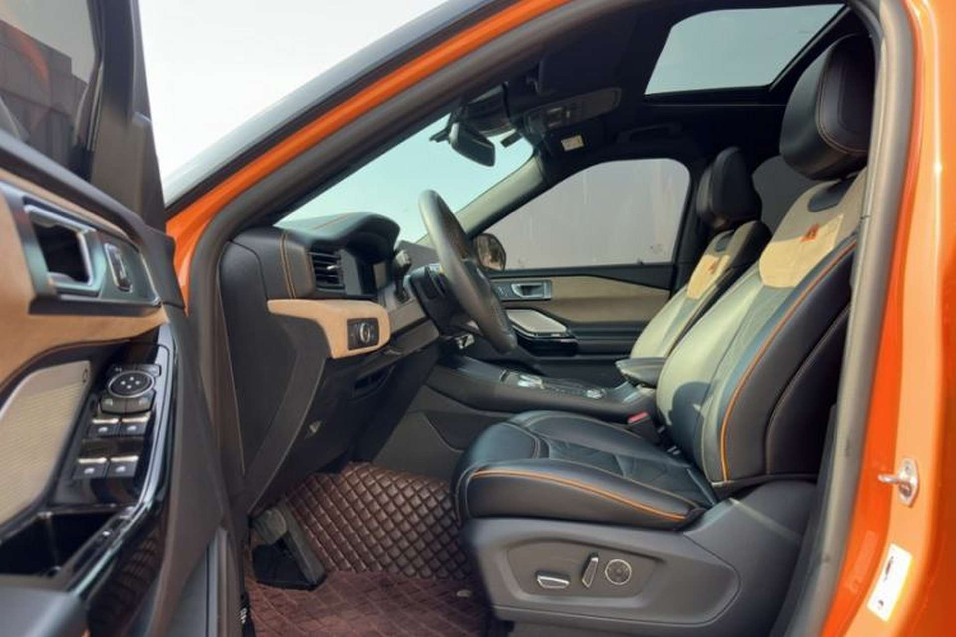 Used Ford Explorer 2023 EcoBoost 285 Kunlun Peak Edition 7-Seater Interior 1