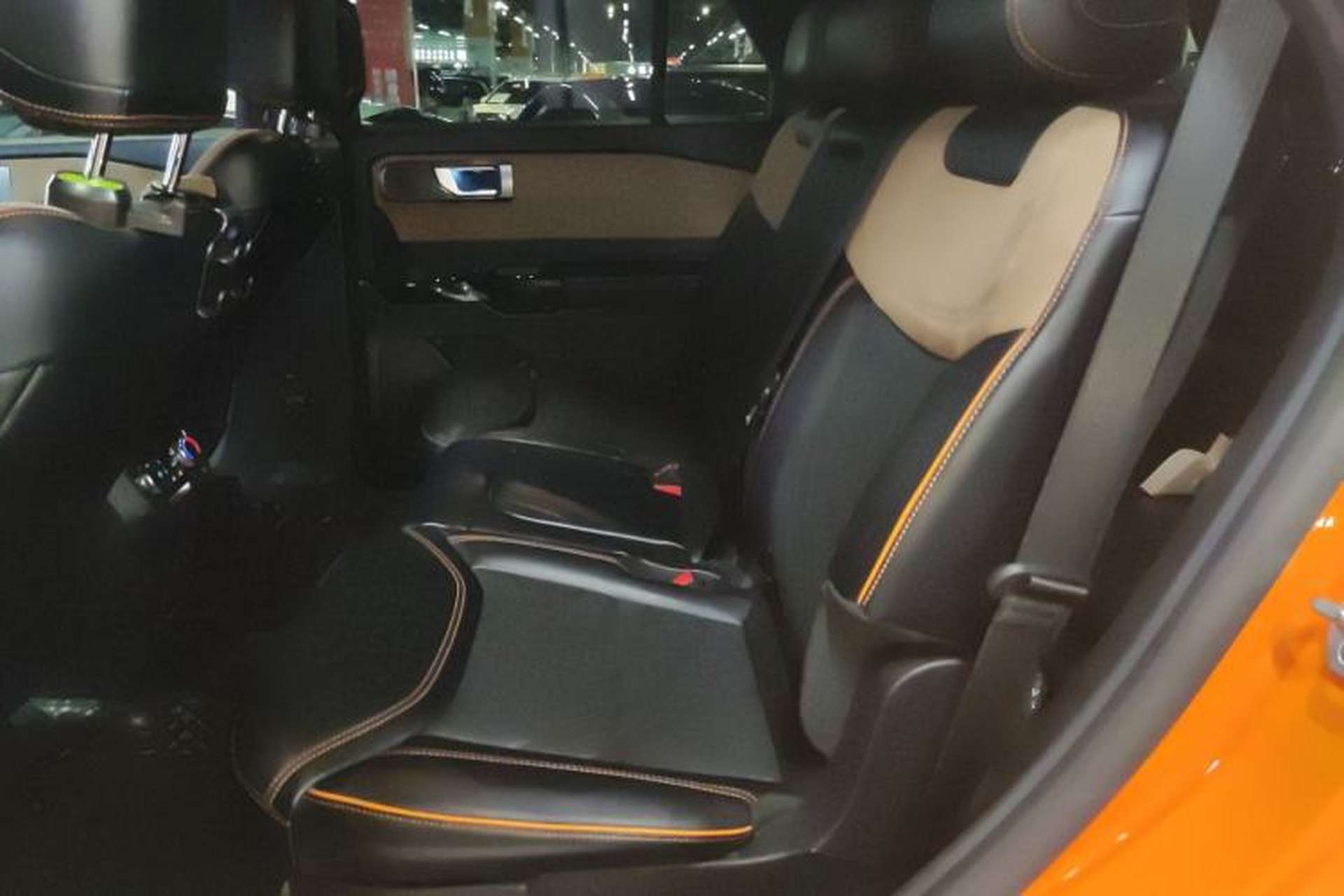 Used Ford Explorer 2023 EcoBoost 285 Kunlun Peak Edition 7-Seater Left Rear Seat