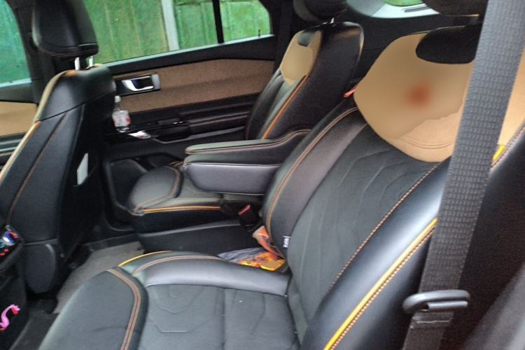 Used Ford Explorer 2023 EcoBoost 285 Kunlun Peak Edition 6-Seater Left Rear Seat