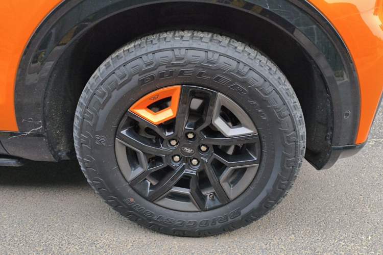Used Ford Explorer 2023 EcoBoost 285 Kunlun Peak Edition 6-Seater Right Front Wheel Hub