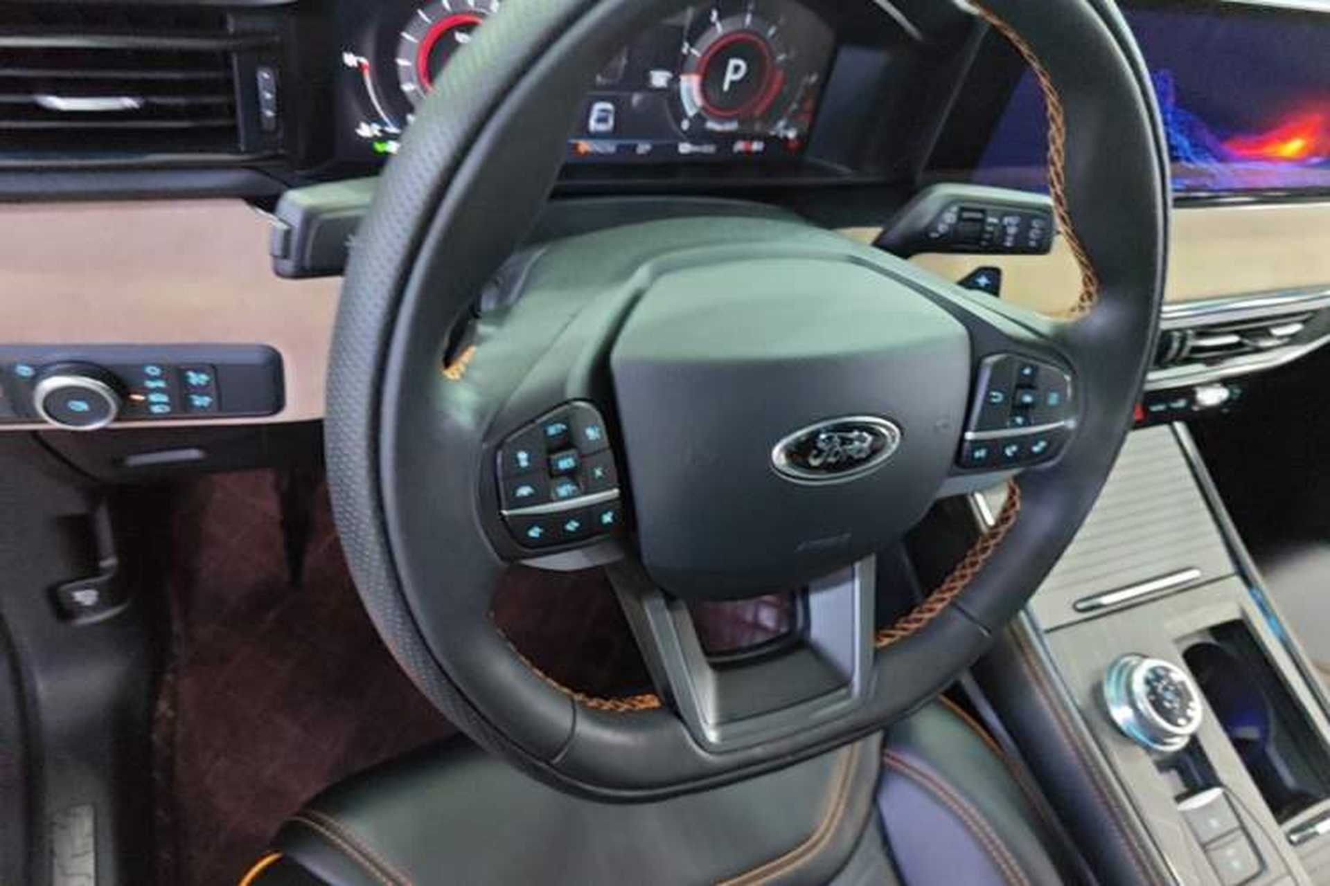 Used Ford Explorer 2023 EcoBoost 285 Kunlun Peak Edition 7-Seater Steering Wheel