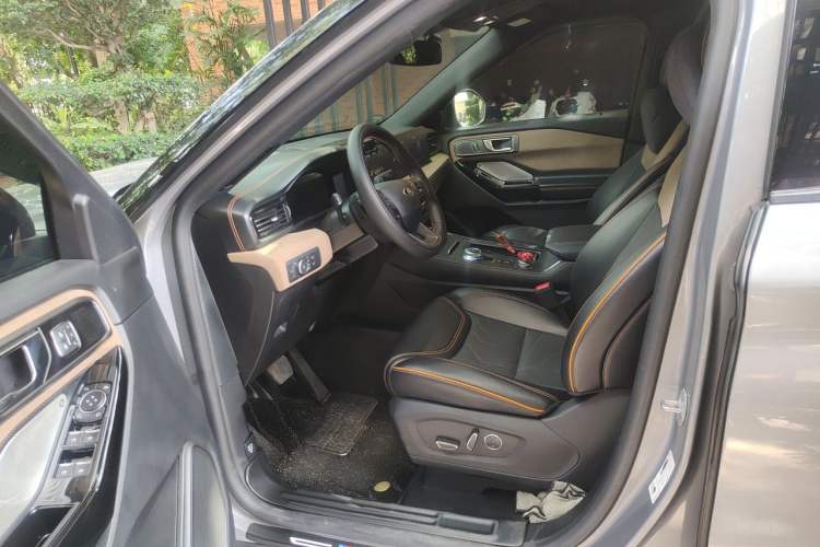 Used Ford Explorer 2023 EcoBoost 285 Kunlun Peak Edition 6-Seater Driver Seat