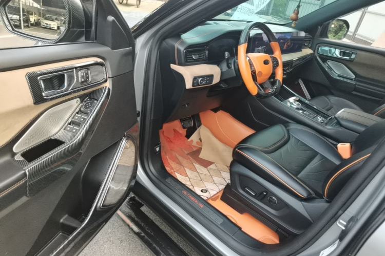 Used Ford Explorer 2023 EcoBoost 285 Kunlun Peak Edition 7-Seater Driver Seat