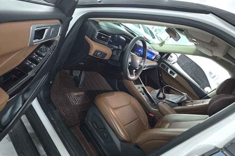 Used Ford Explorer 2023 EcoBoost 285 Rear-Drive Trend Edition 7-Seater Driver Seat