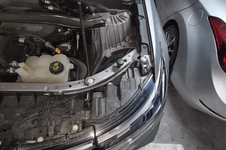 Used Ford Explorer 2023 EcoBoost 285 4x4 ST-LINE 7-Seater Engine Bay Left