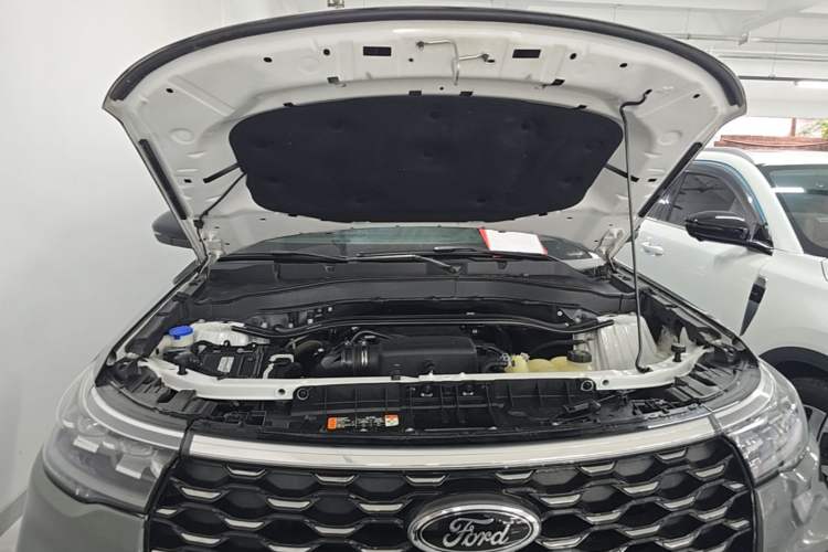 Used Ford Explorer 2023 EcoBoost 285 Rear-Drive Trend Edition 7-Seater Engine Bay