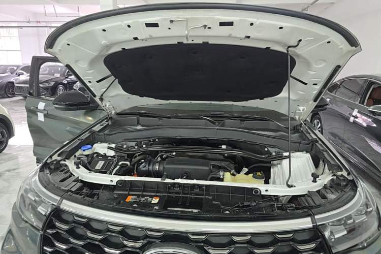 Used Ford Explorer 2023 EcoBoost 285 Rear-Drive Trend Edition 7-Seater Engine Bay