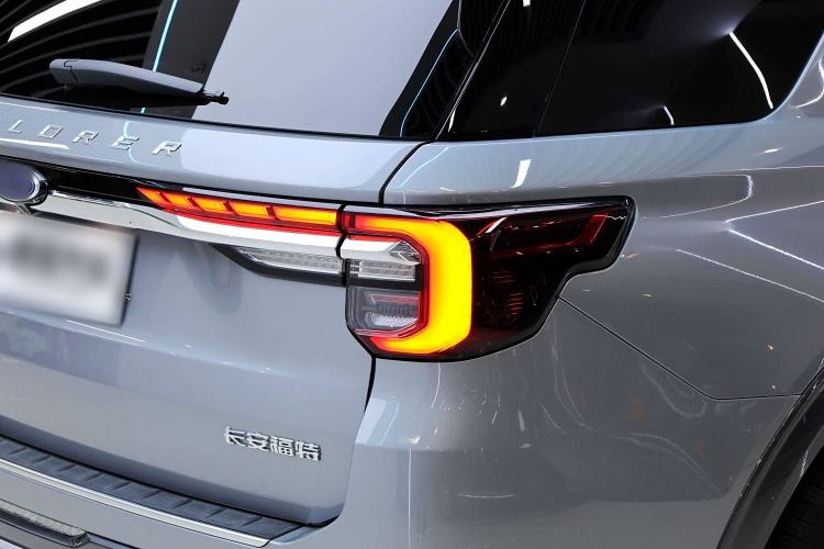 Used Ford Explorer 2023 EcoBoost 285 Four-Wheel Drive Titanium Edition 6 Seats Exterior 11
