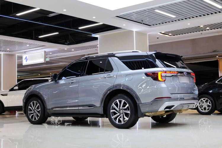 Used Ford Explorer 2023 EcoBoost 285 Four-Wheel Drive Titanium Edition 6 Seats Exterior 3