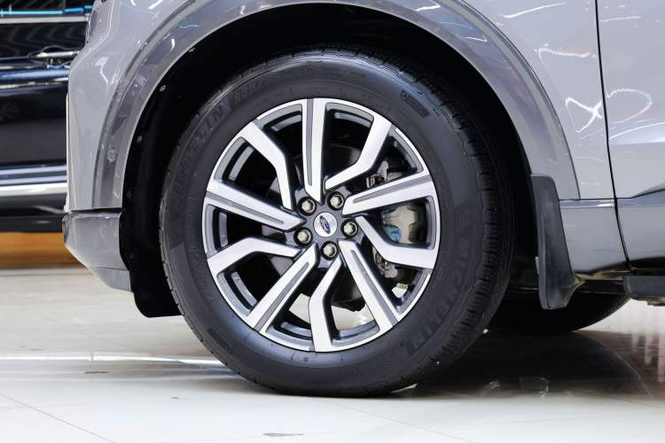 Used Ford Explorer 2023 EcoBoost 285 Four-Wheel Drive Titanium Edition 6 Seats Exterior 9