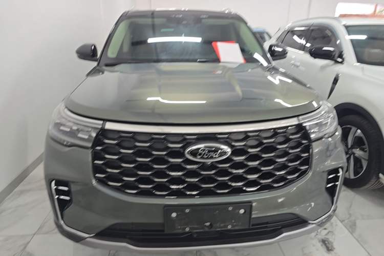 Used Ford Explorer 2023 EcoBoost 285 Rear-Drive Trend Edition 7-Seater Front
