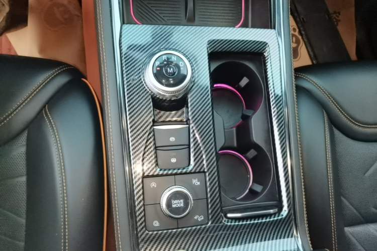Used Ford Explorer 2023 EcoBoost 285 Kunlun Peak Edition 7-Seater Gear Lever