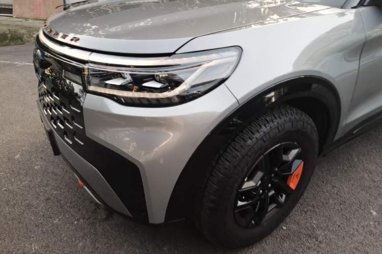 Used Ford Explorer 2023 EcoBoost 285 Kunlun Peak Edition 7-Seater Left Front Headlight