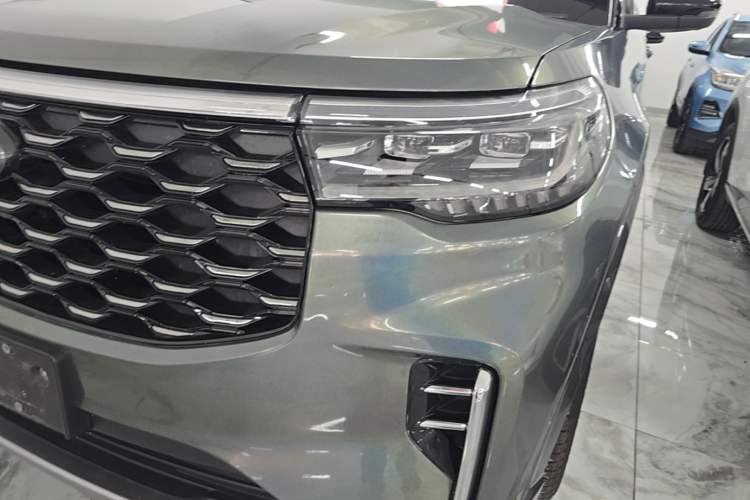Used Ford Explorer 2023 EcoBoost 285 Rear-Drive Trend Edition 7-Seater Left Front Headlight
