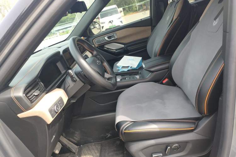 Used Ford Explorer 2023 EcoBoost 285 Kunlun Peak Edition 6-Seater Left Front Seat