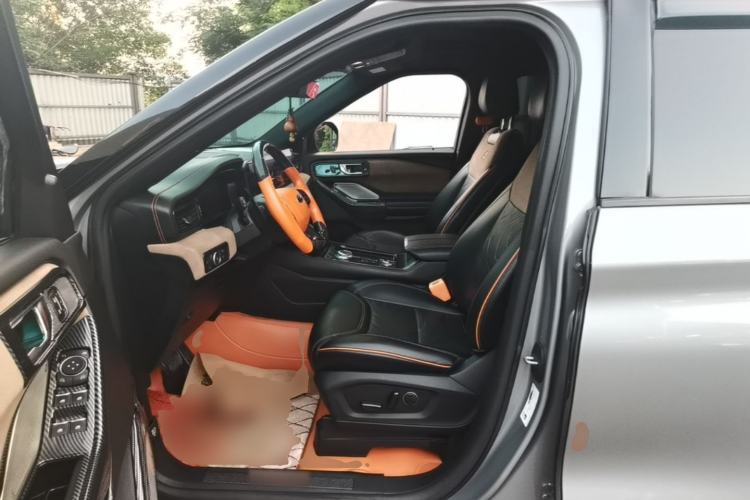 Used Ford Explorer 2023 EcoBoost 285 Kunlun Peak Edition 7-Seater Left Front Seat