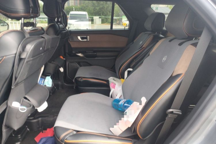 Used Ford Explorer 2023 EcoBoost 285 Kunlun Peak Edition 6-Seater Left Rear Seat