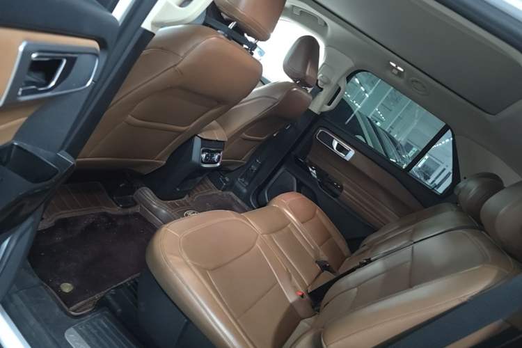 Used Ford Explorer 2023 EcoBoost 285 Rear-Drive Trend Edition 7-Seater Left Rear Seat
