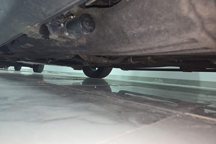 Used Ford Explorer 2023 EcoBoost 285 Rear-Drive Trend Edition 7-Seater Left Side Sill