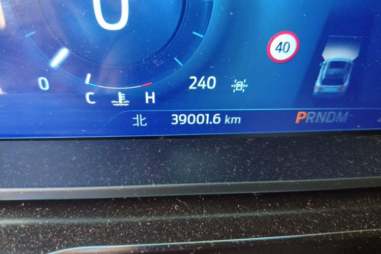 Used Ford Explorer 2023 EcoBoost 285 Kunlun Peak Edition 7-Seater Odometer Close Up