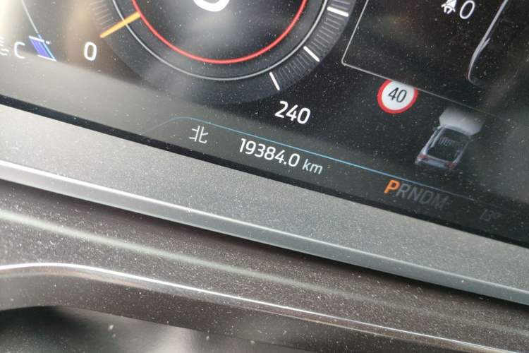 Used Ford Explorer 2023 EcoBoost 285 Kunlun Peak Edition 6-Seater Odometer Close Up