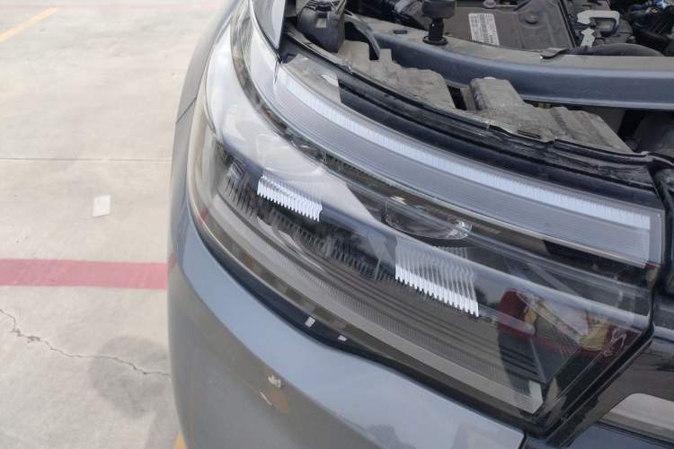 Used Ford Explorer 2023 EcoBoost 285 Kunlun Peak Edition 6-Seater Right Front Headlight