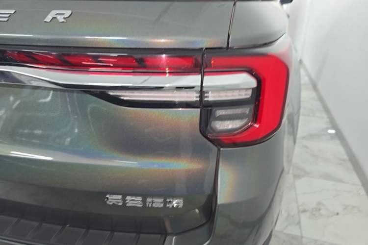Used Ford Explorer 2023 EcoBoost 285 Rear-Drive Trend Edition 7-Seater Right Rear Taillight