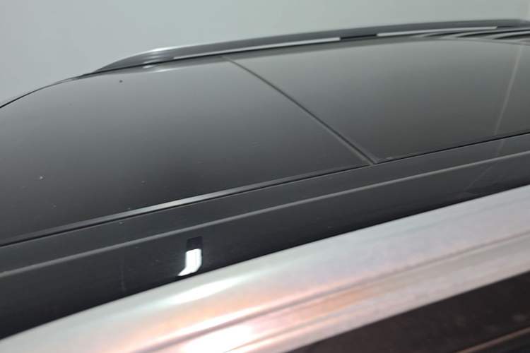 Used Ford Explorer 2023 EcoBoost 285 Rear-Drive Trend Edition 7-Seater Roof