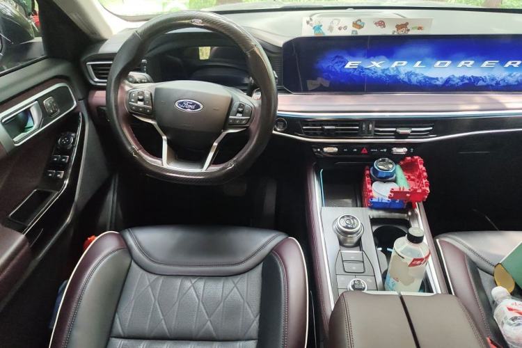 Used Ford Explorer 2023 EcoBoost 285 Four-Wheel Drive Titanium Edition 7-Seater Steering Wheel