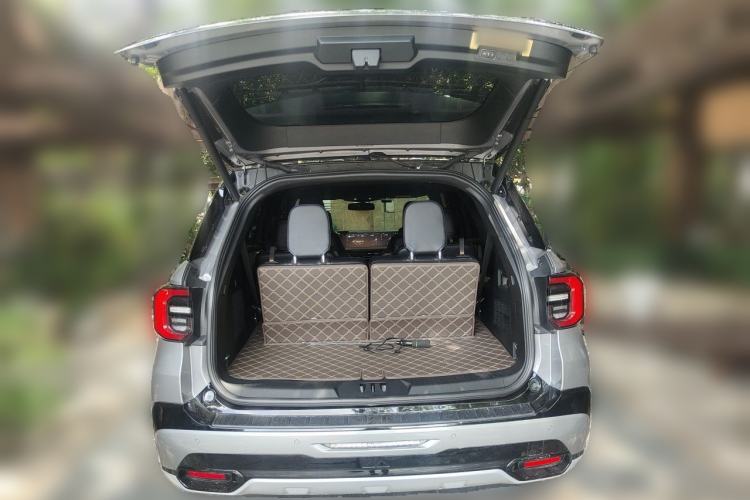 Used Ford Explorer 2023 EcoBoost 285 Kunlun Peak Edition 6-Seater Trunk