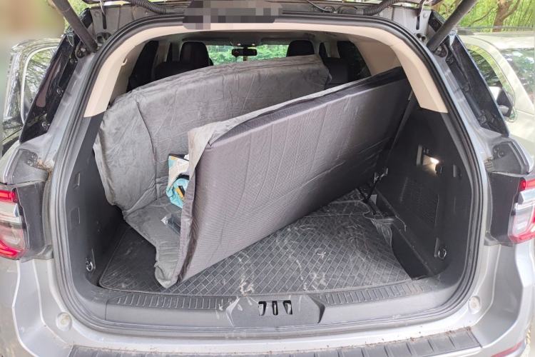 Used Ford Explorer 2023 EcoBoost 285 Four-Wheel Drive Titanium Edition 7-Seater Trunk
