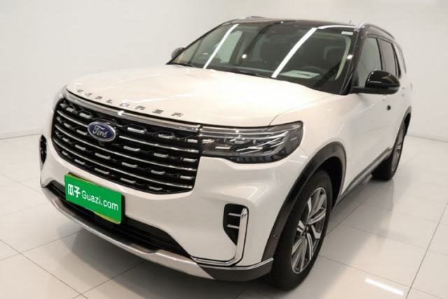 Used Ford Explorer 2023 EcoBoost 285 Four-Wheel Drive Titanium Edition 6 Seats