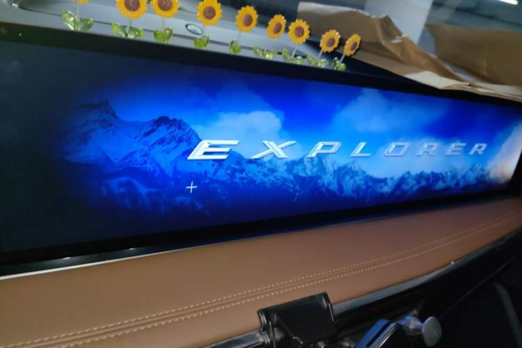 Used Ford Explorer 2023 EcoBoost 285 Four-Wheel Drive Titanium Edition 6 Seats Audio And AC Panel