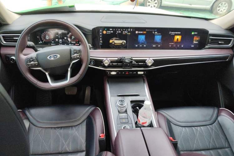 Used Ford Explorer 2023 EcoBoost 285 Four-Wheel Drive Titanium Edition 6 Seats Center Console