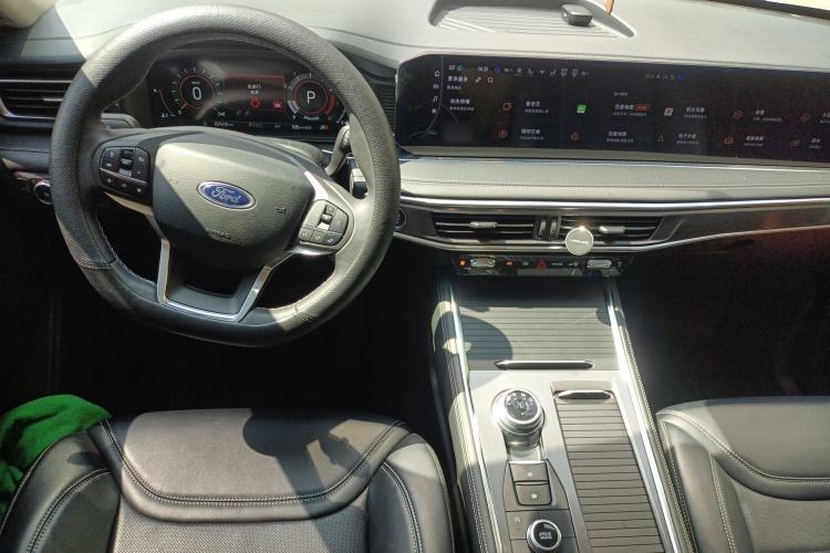 Used Ford Explorer 2023 EcoBoost 285 Four-Wheel Drive Stylish Plus Version 7 Seats Center Console