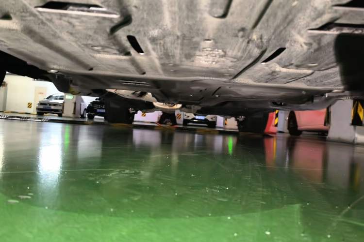 Used Ford Explorer 2023 EcoBoost 285 4x4 ST-LINE 7-Seater Chassis Front