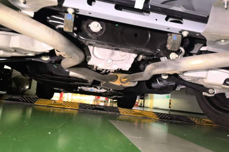 Used Ford Explorer 2023 EcoBoost 285 4x4 ST-LINE 7-Seater Chassis Rear