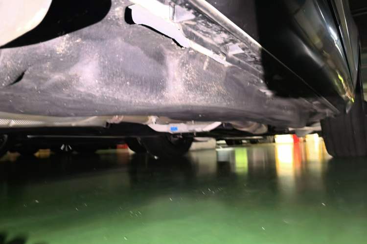 Used Ford Explorer 2023 EcoBoost 285 4x4 ST-LINE 7-Seater Chassis Rear Right