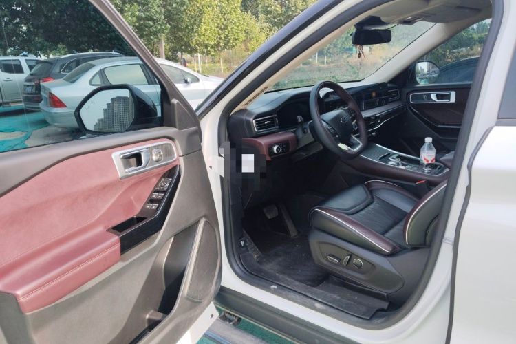 Used Ford Explorer 2023 EcoBoost 285 Four-Wheel Drive Titanium Edition 6 Seats Driver Seat