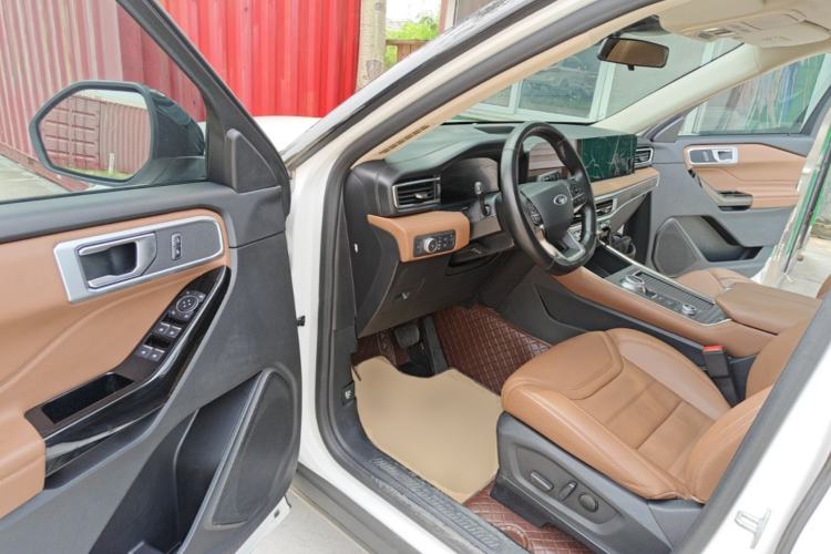 Used Ford Explorer 2023 EcoBoost 285 Four-Wheel Drive Stylish Plus Version 7 Seats Driver Seat