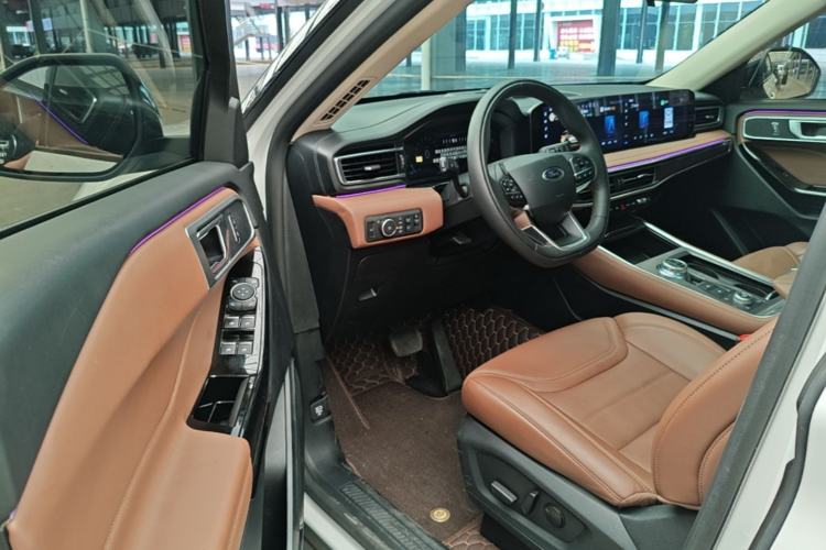 Used Ford Explorer 2023 EcoBoost 285 Four-Wheel Drive Stylish Plus Version 7 Seats Driver Seat