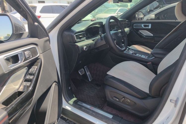 Used Ford Explorer 2023 EcoBoost 285 4x4 ST-LINE 7-Seater Driver Seat