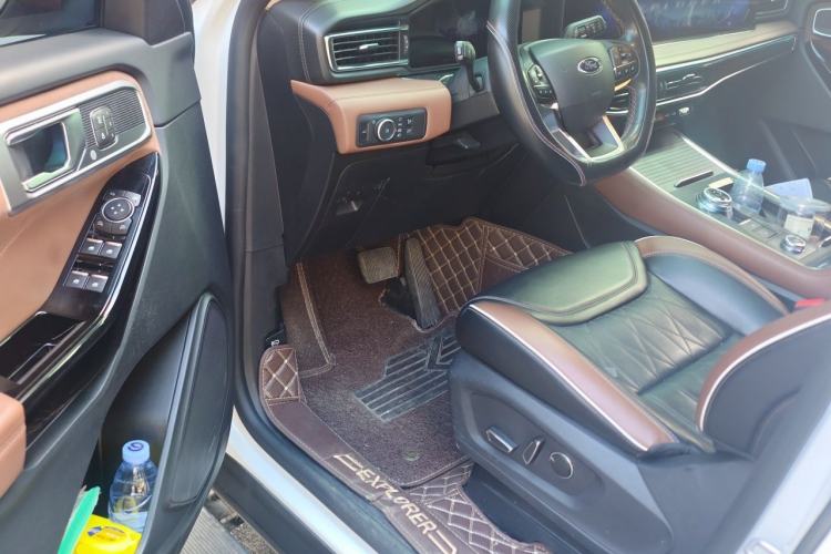 Used Ford Explorer 2023 EcoBoost 285 Four-Wheel Drive Titanium Edition 7-Seater Driver Seat