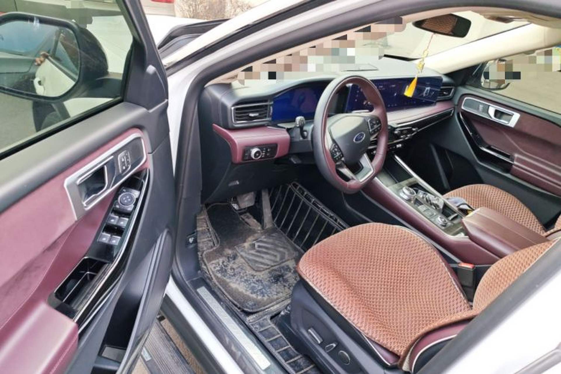 Used Ford Explorer 2023 EcoBoost 285 Four-Wheel Drive Titanium Edition 6 Seats Driver Seat