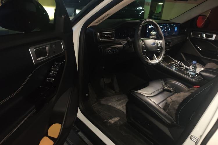 Used Ford Explorer 2023 EcoBoost 285 Four-Wheel Drive Stylish Plus Version 7 Seats Driver Seat