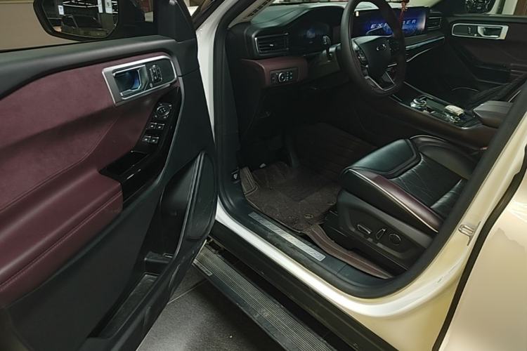 Used Ford Explorer 2023 EcoBoost 285 4x4 Trend Plus Edition 6 Seats Driver Seat