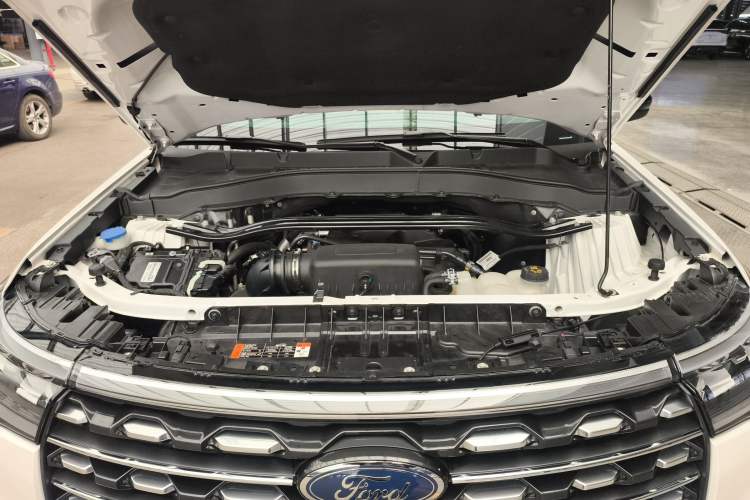 Used Ford Explorer 2023 EcoBoost 285 Four-Wheel Drive Titanium Edition 6 Seats Engine Bay