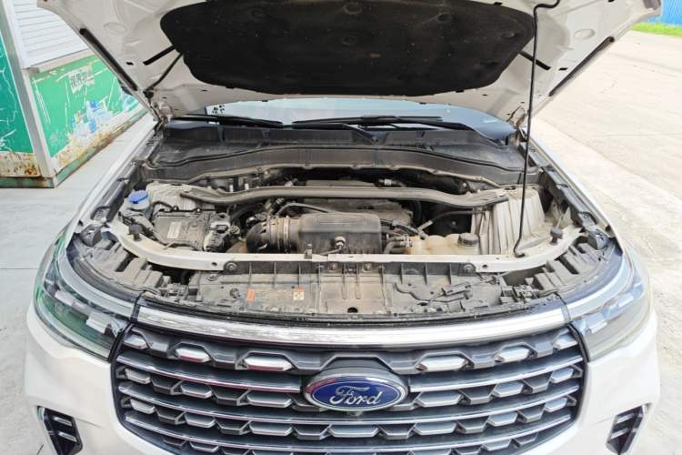 Used Ford Explorer 2023 EcoBoost 285 Four-Wheel Drive Stylish Plus Version 7 Seats Engine Bay